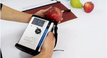Портативний пристрій F-750 розроблений для оцінки зрілості плодів в саду Рис.1