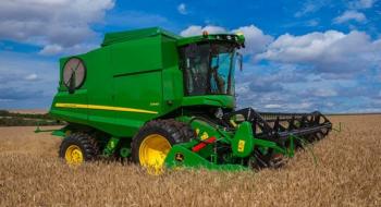John Deere презентував новий зернозбиральний комбайн S400 Рис.1