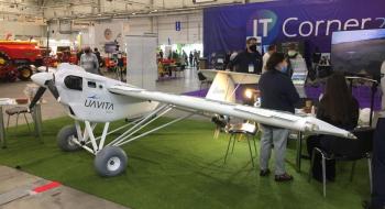 Літальний апарат українського виробництва для внесення ЗЗР був презентований у Києві Рис.1