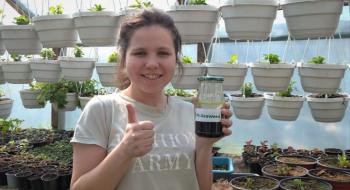 Українська студентка виготовляє екодобрива з морських водоростей Рис.1