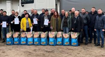 «Байєр» надає 26 тисяч мішків на потреби українських аграріїв Рис.1