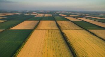 За період війни в Україні укладено 14 505 земельних угод Рис.1