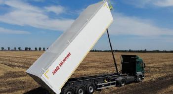 В Україні створили автомобільний алюмінієвий зерновоз Рис.1