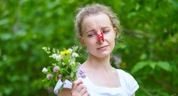 Алергія на цвітіння квітів і трав: як полегшити самопочуття Рис.1