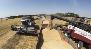  Урожай-2018: Аграрії зібрали майже 47 млн тонн зерна Рис.1