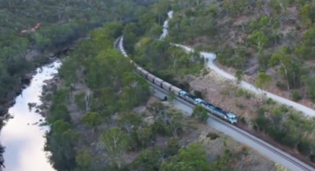 В Австралії запустили потяг-зерновоз рекордної довжини Рис.1