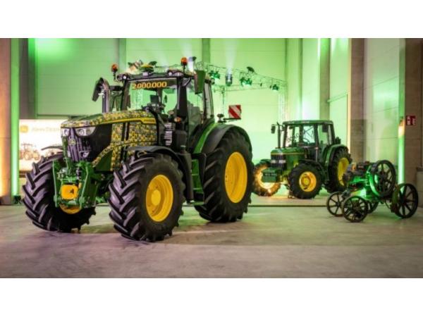 Завод John Deere у Мангеймі відсвяткував випуск двомільйонного трактора Рис.3
