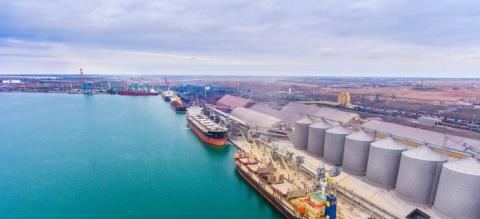 ПОРТ ЧЕРЕЗ БОРТ: на розвиток портових зернових терміналів Азова виділять 1 млрд грн Рис.1