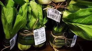 супермаркети Південно-Східної Азії замість пакетів почали використовувати бананове листя Рис.1