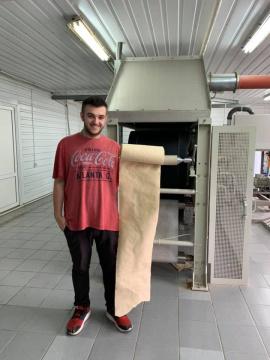 В Україні розробили технологію виготовлення паперу з опалого листя Рис.1