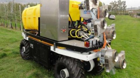 У Німеччині розпочали випробування автономного робота Elwobot для садівництва Рис.1