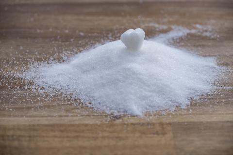 В Україні вже виробили понад 14 тис. тонн цукру Рис.1