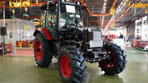 МТЗ презентував новий трактор у Кита Рис.1