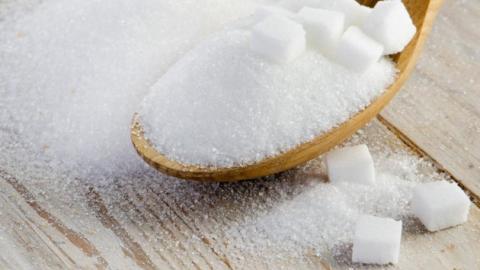Заводи України виробили 880 тис. т цукру Рис.1