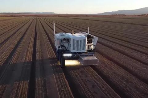 Робот-фермер знищує лазерами до 100 000 бур'янів на годину Рис.1