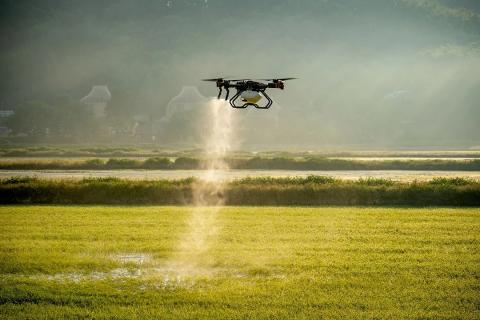 XAG представляє сільськогосподарські дрони і польових роботів нового покоління Рис.1