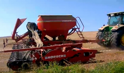 Кластер групи компаній Vitagro зібрав урожай ранніх зернових Рис.1