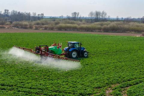 Запаси ЗЗР у українських аграріїв перевищили 33 тис. тонн Рис.1