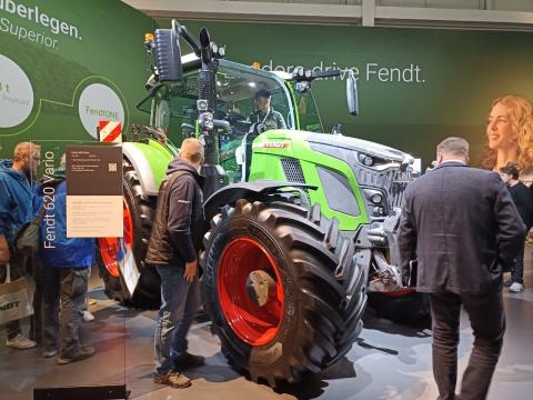 Fendt представив нову серію тракторів 600-серії Рис.1