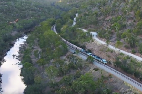 В Австралії запустили потяг-зерновоз рекордної довжини Рис.1